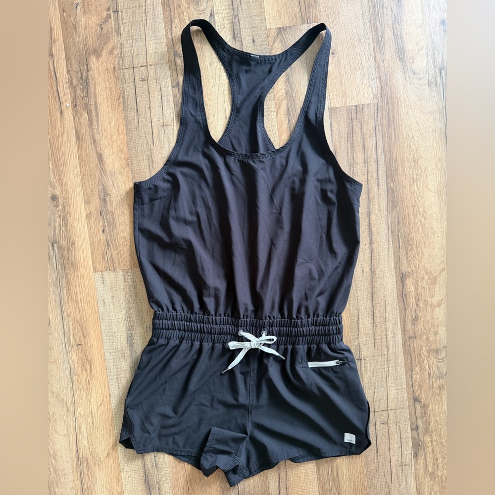 Vuori Racerback Short Romper - M *no size tag